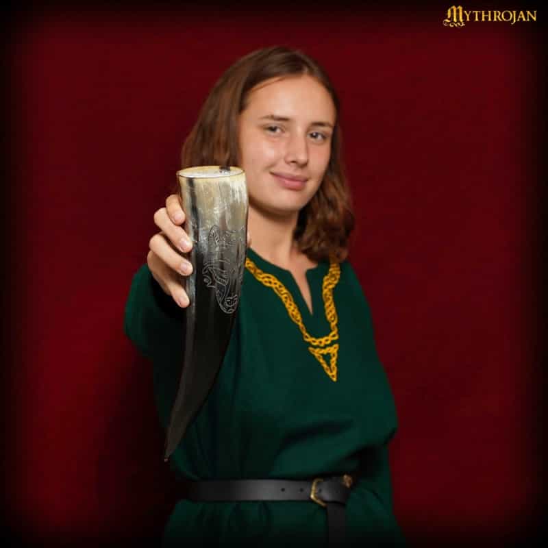 Mythrojan Wolf Drinking Horn Authentic Medieval Inspired Viking Wine/Mead 400 Ml - Polished Finish With M-Bag